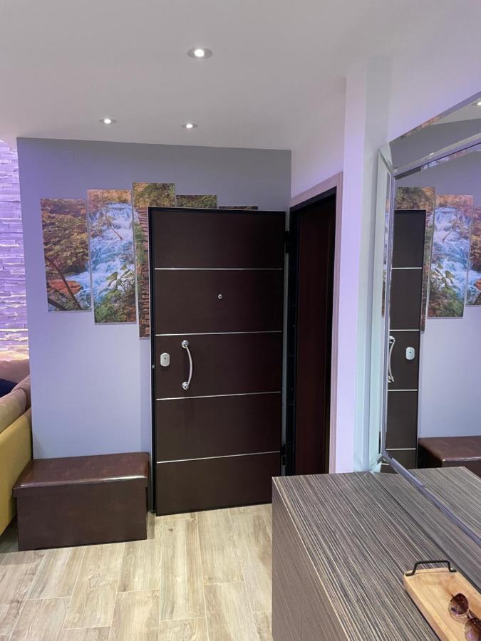 Luxurious & Cozy Down Town 82' Appartement